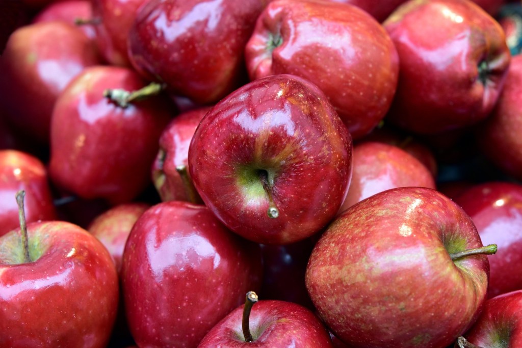 Choosing the Right E-Commerce Marketplace for Optimal Sales: A Guide for&nbsp;Sellers